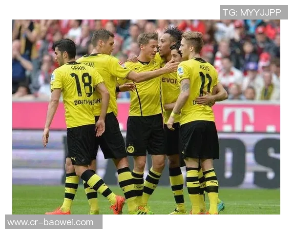 德国总理默茨提前离场错失多特绝杀圣保利的精彩瞬间