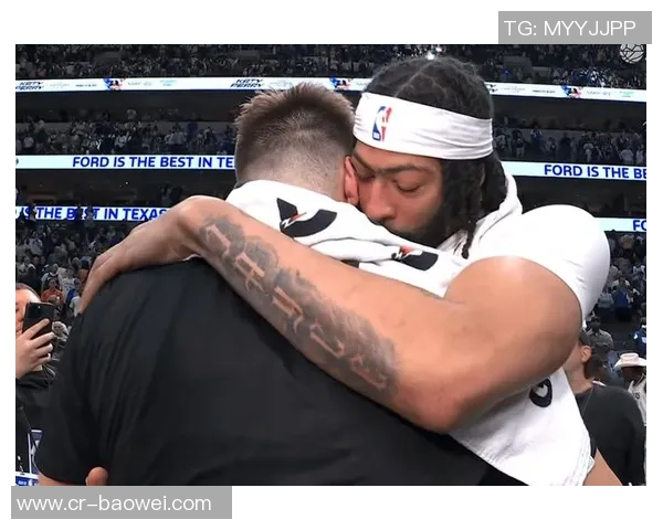 浓眉谈比赛表现：面对包夹我努力传球助队友得分